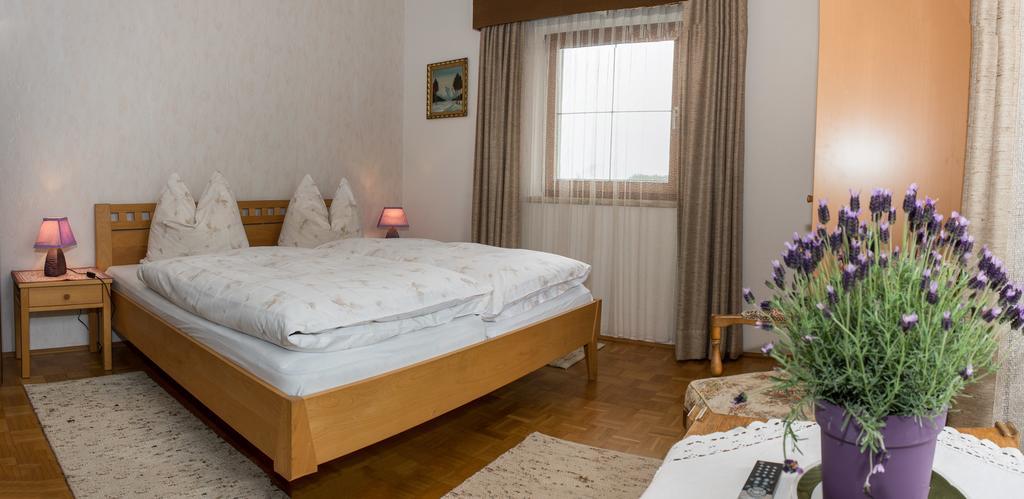 Kreuzhof Seefeld Seefeld in Tirol Bilik gambar